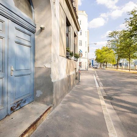 Apartment Near Schoenbrunn & Metro Vienna Exterior photo